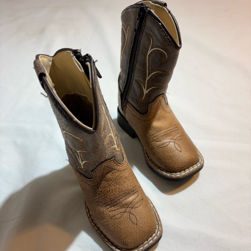 Old Weat Kids  Cowboy Boots in Brown Tan Sz 4.5D